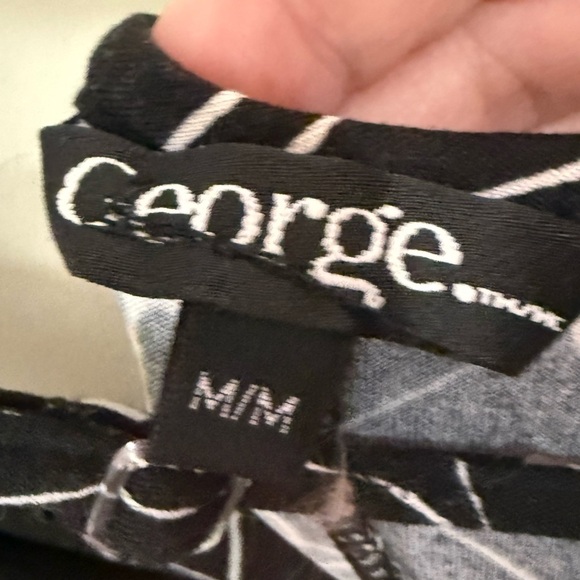 George Black and White Floral Chemise - Picture 3 of 3